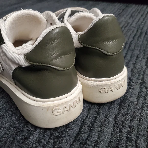 GANNI Size 38/8US Green/White
Sporty Mix Distressed Platform Low Top Sneakers - Picture 7 of 8